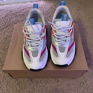 Steve Madden Possession Sneakers